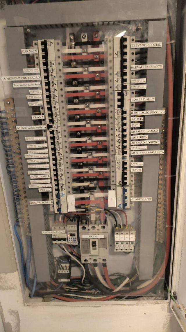 Serviço elétrico executado pela Linkage